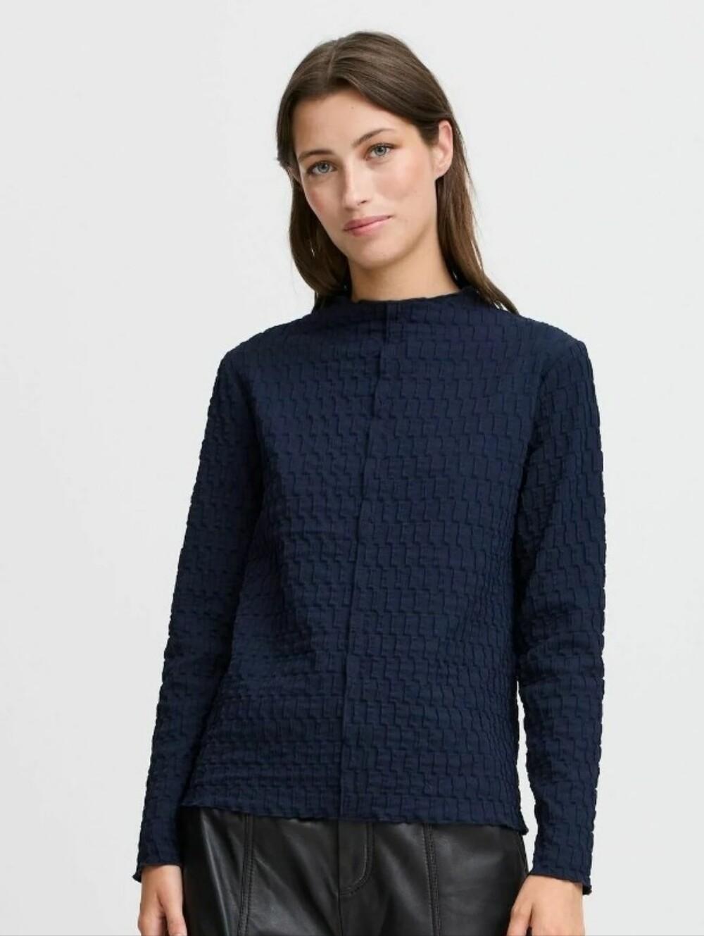 b.young Women's Size Medium (US 8) BYFRAI Blouse Authentic European Import